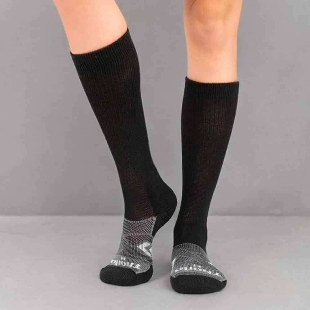 Thorlos Men's M Black Wcou Max Cushion 12 Hour Shift Over The Calf Socks A19-5